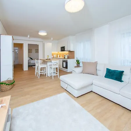 Cosy Inner Getaway Bestern Apartment Szeged